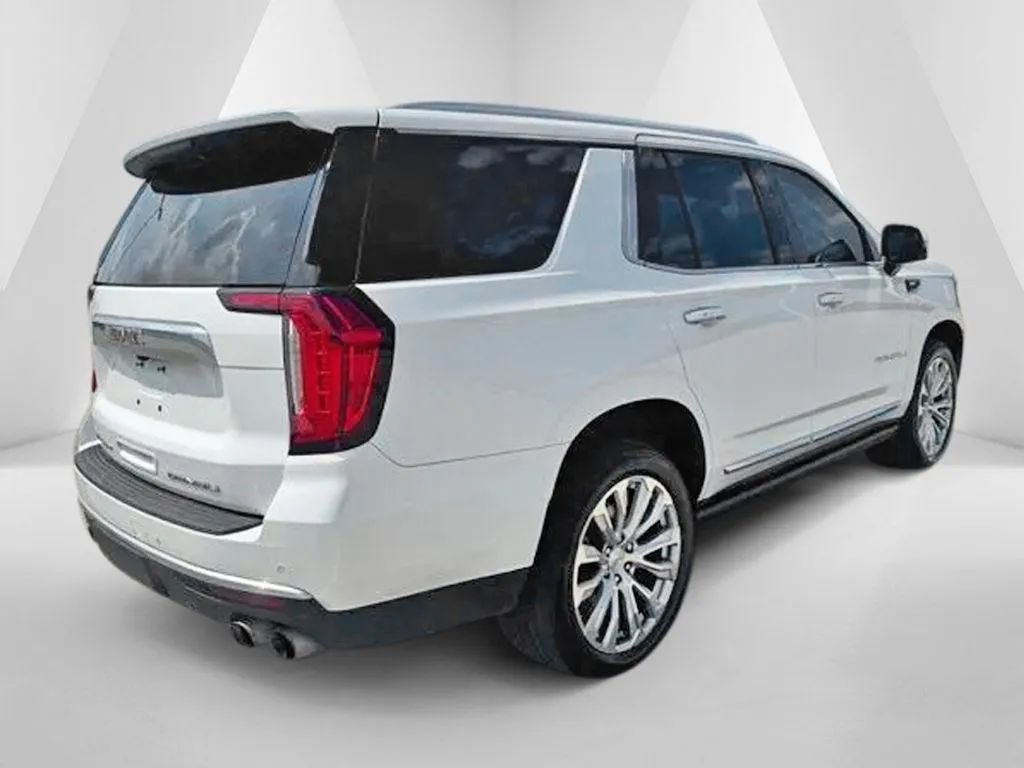 Used 2023 GMC Yukon Denali AWD/4WD image 7