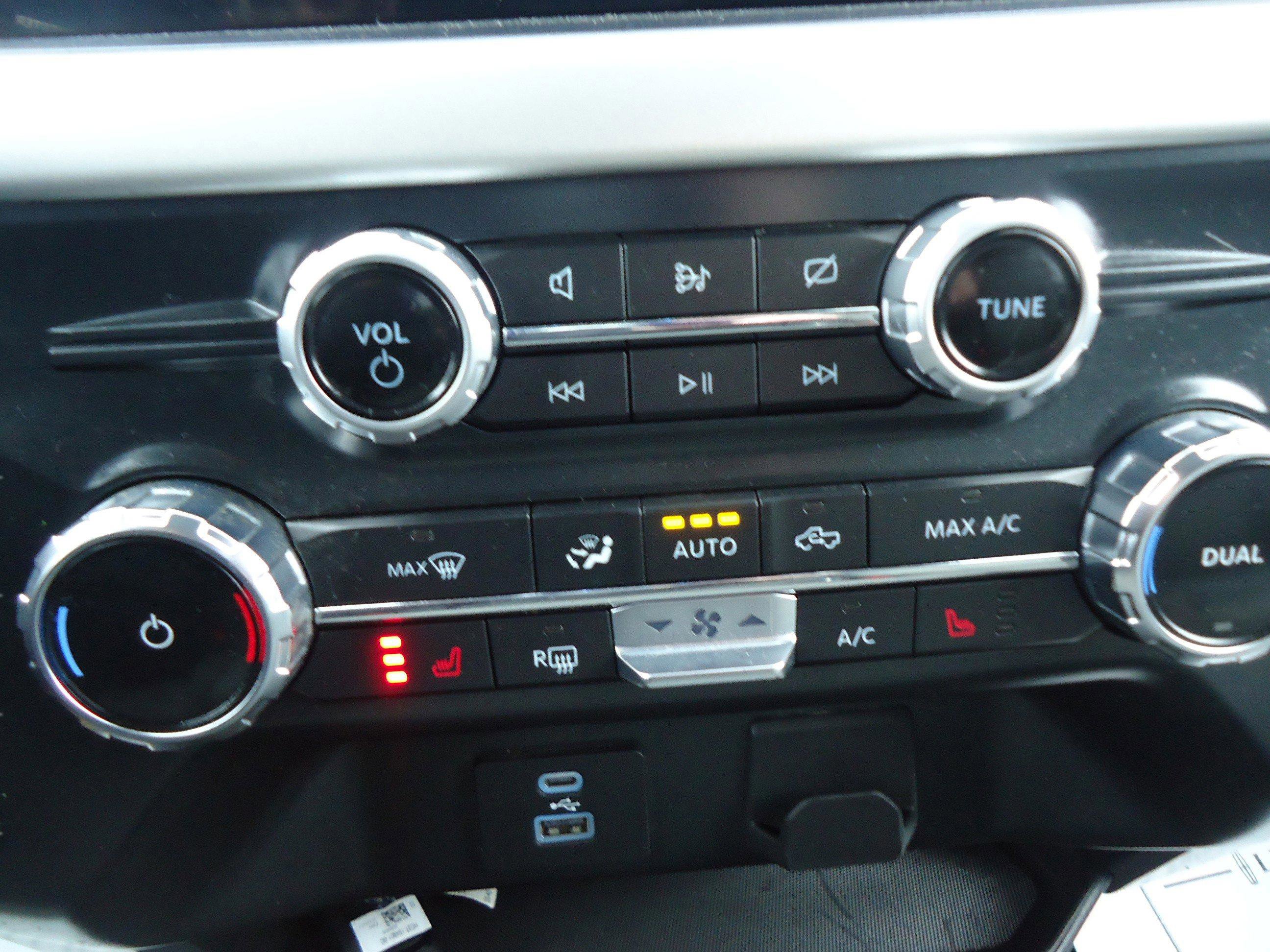 Used 2022 Ford F150 XLT w/ Equipment Group 302A High image 20