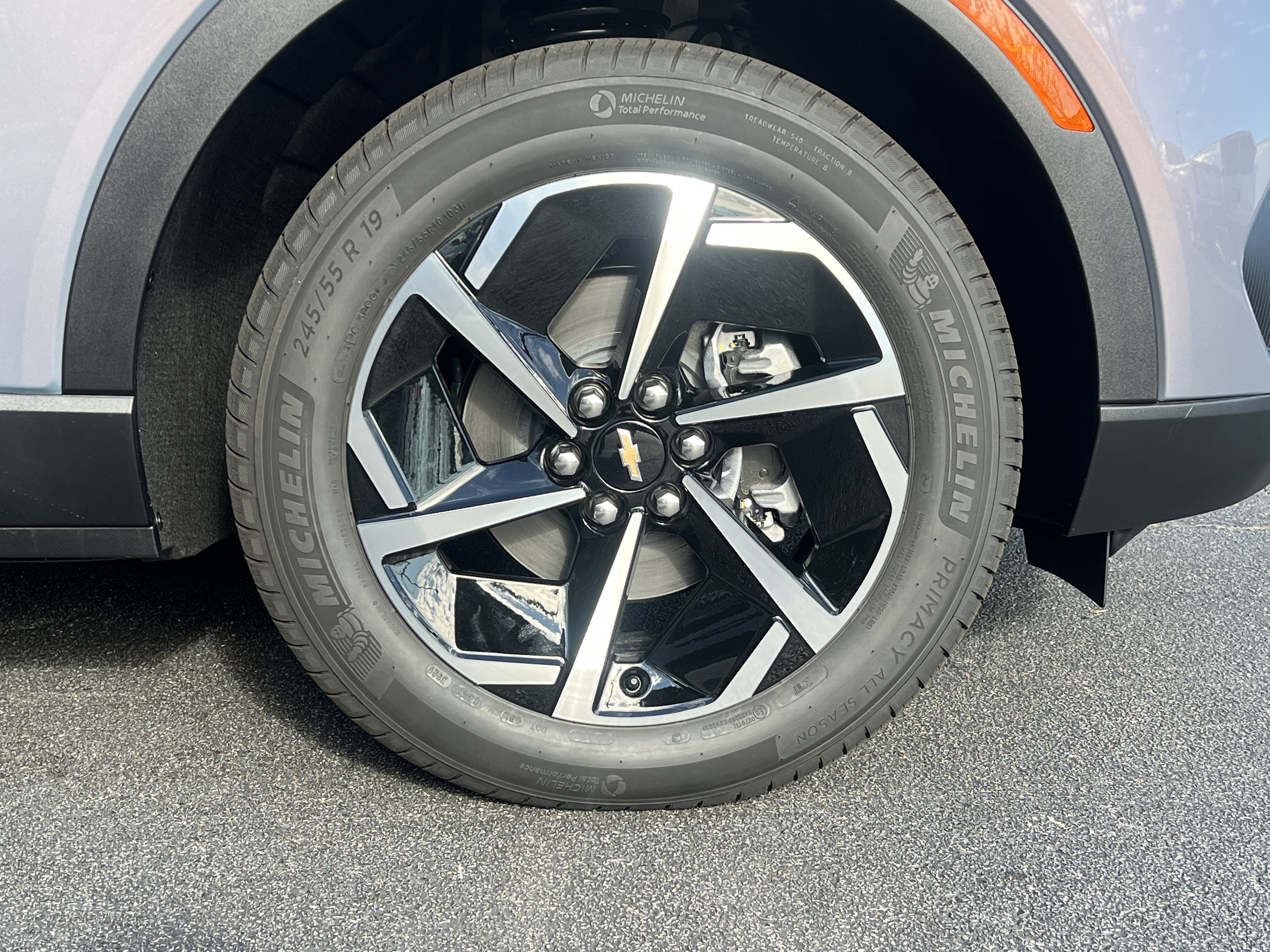 New 2026 Chevrolet Equinox EV LT AWD/4WD image 38