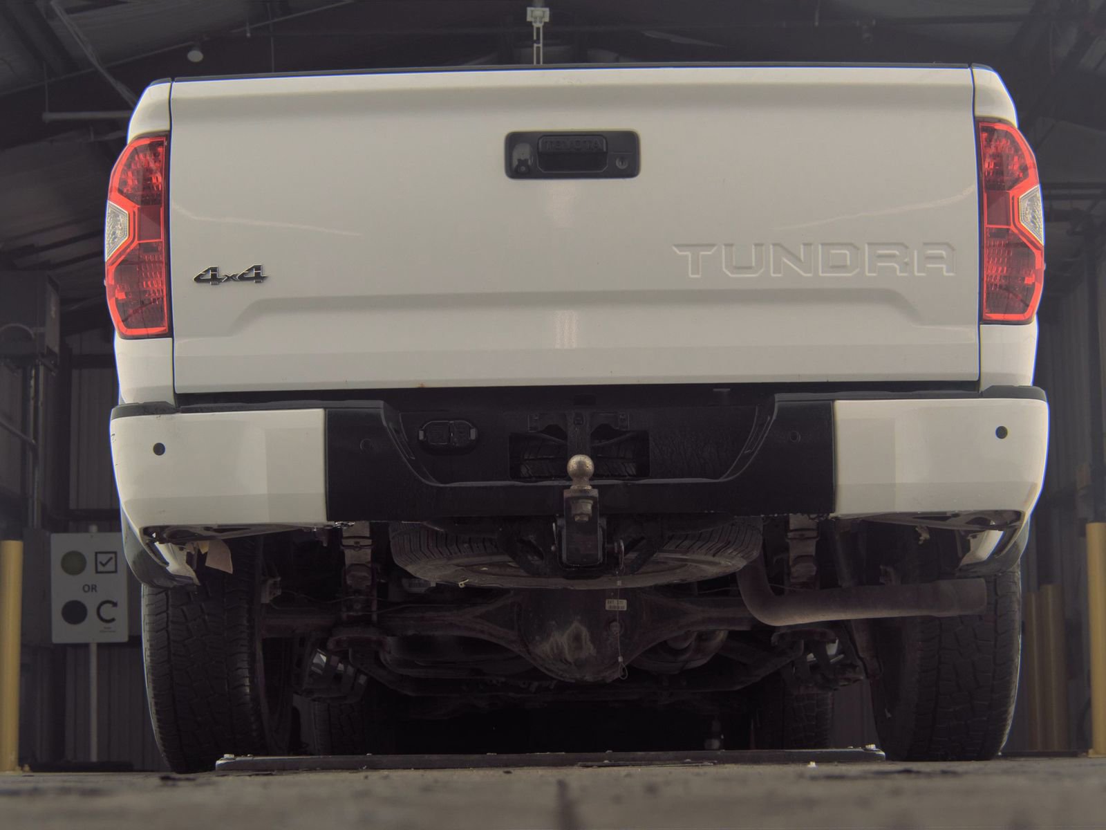 Used 2014 Toyota Tundra Limited image 7
