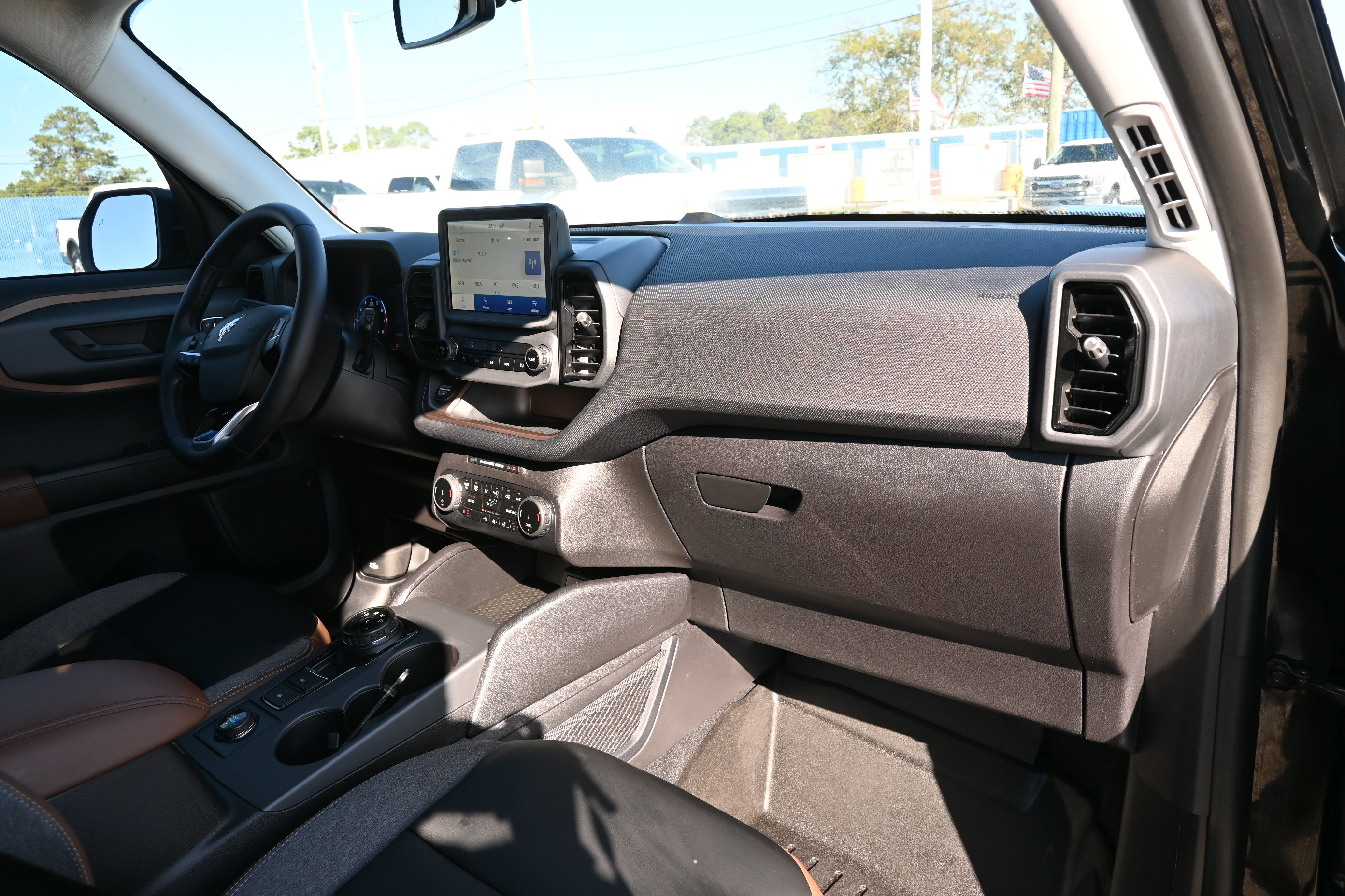 Used 2024 Ford Bronco Sport Outer Banks image 17