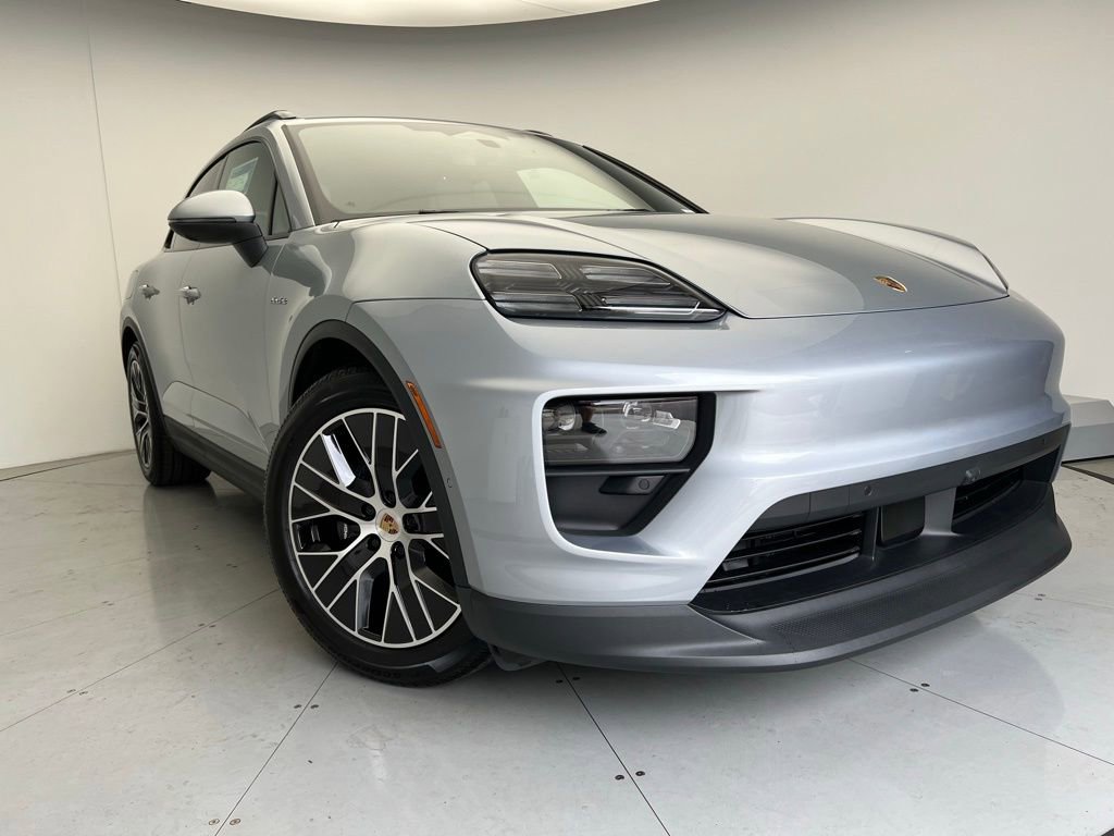 New 2025 Porsche Macan Electric image 24