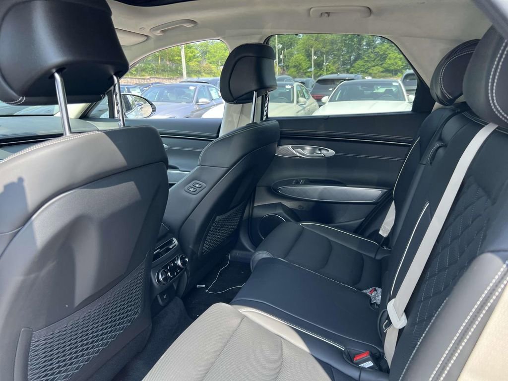 New 2025 Genesis Electrified GV70 Advanced w/ Prestige Package image 9