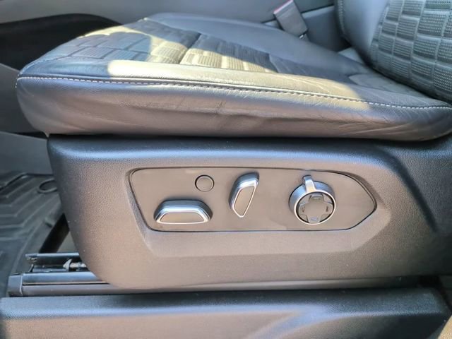 Used 2021 Cadillac Escalade Sport Platinum image 15