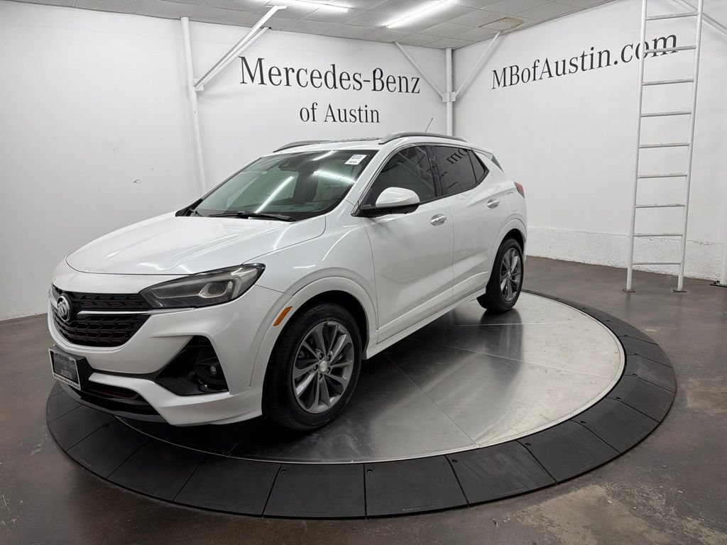 Used 2020 Buick Encore GX Essence w/ Experience Buick Package FWD image 3