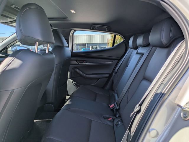 New 2026 MAZDA MAZDA3 Hatchback w/Premium Plus Pkg image 28