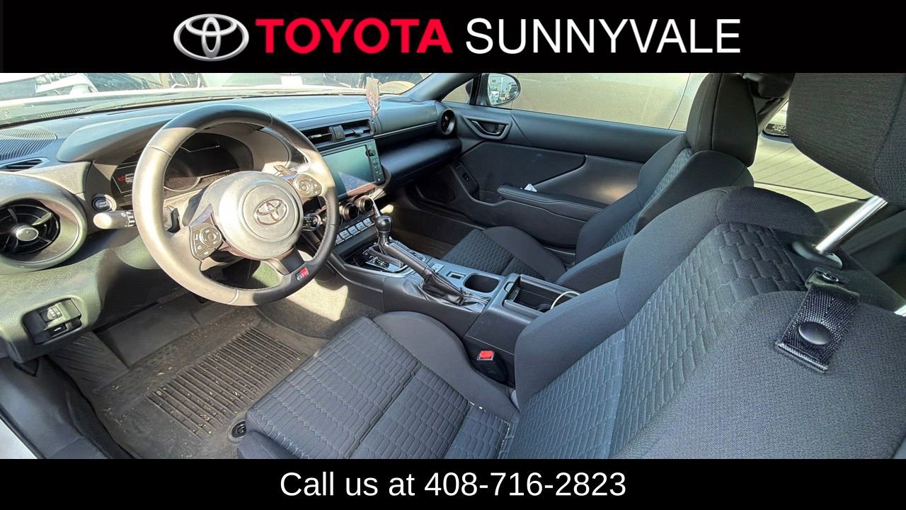 Used 2024 Toyota GR86 Premium RWD image 3