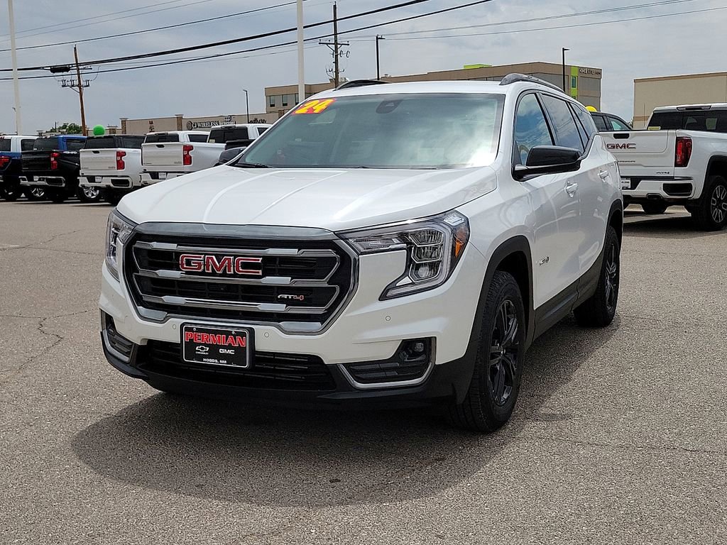 Used 2024 GMC Terrain AT4 w/ Tech Package AWD/4WD image 4