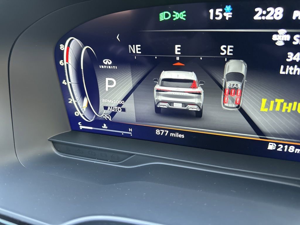 Used 2025 INFINITI QX60 Sensory w/ Vision Package image 2