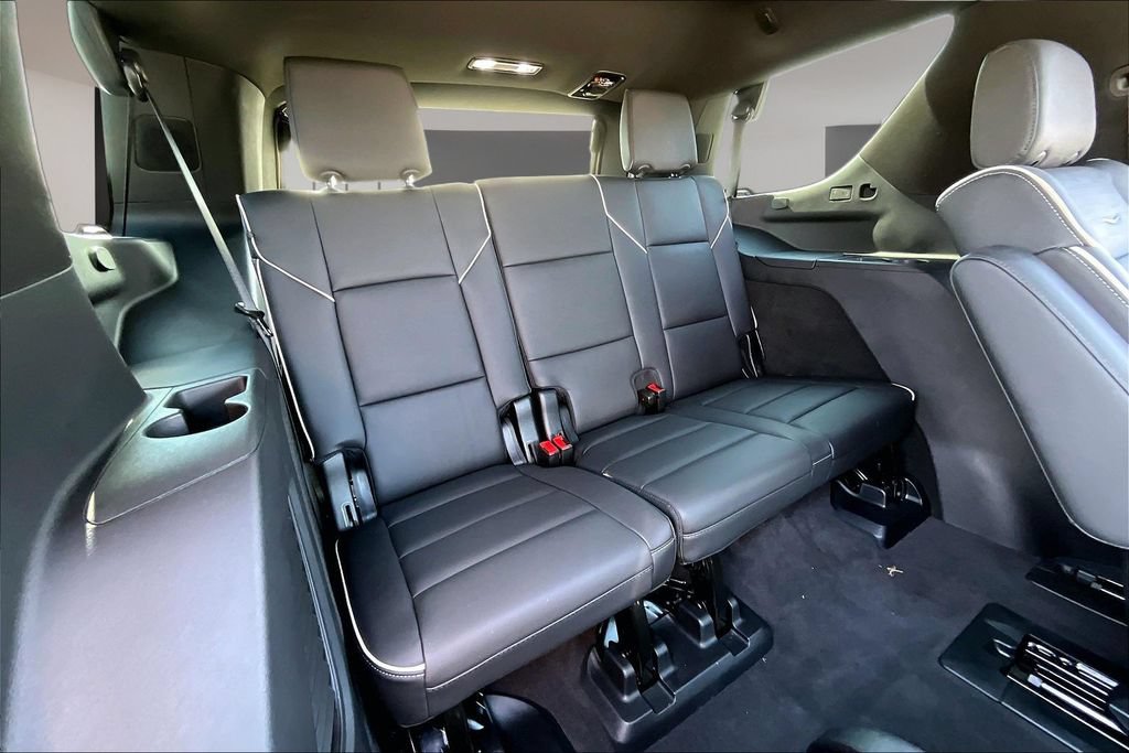 Used 2026 Cadillac Escalade Sport w/ Touring Package AWD/4WD image 30