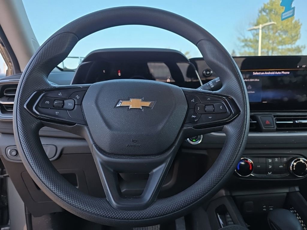 Used 2024 Chevrolet TrailBlazer LS image 15