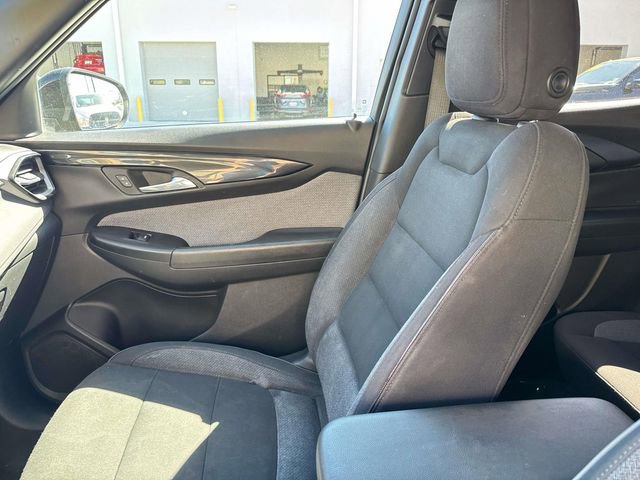 Used 2024 Chevrolet TrailBlazer LT w/ Driver Confidence Package image 15