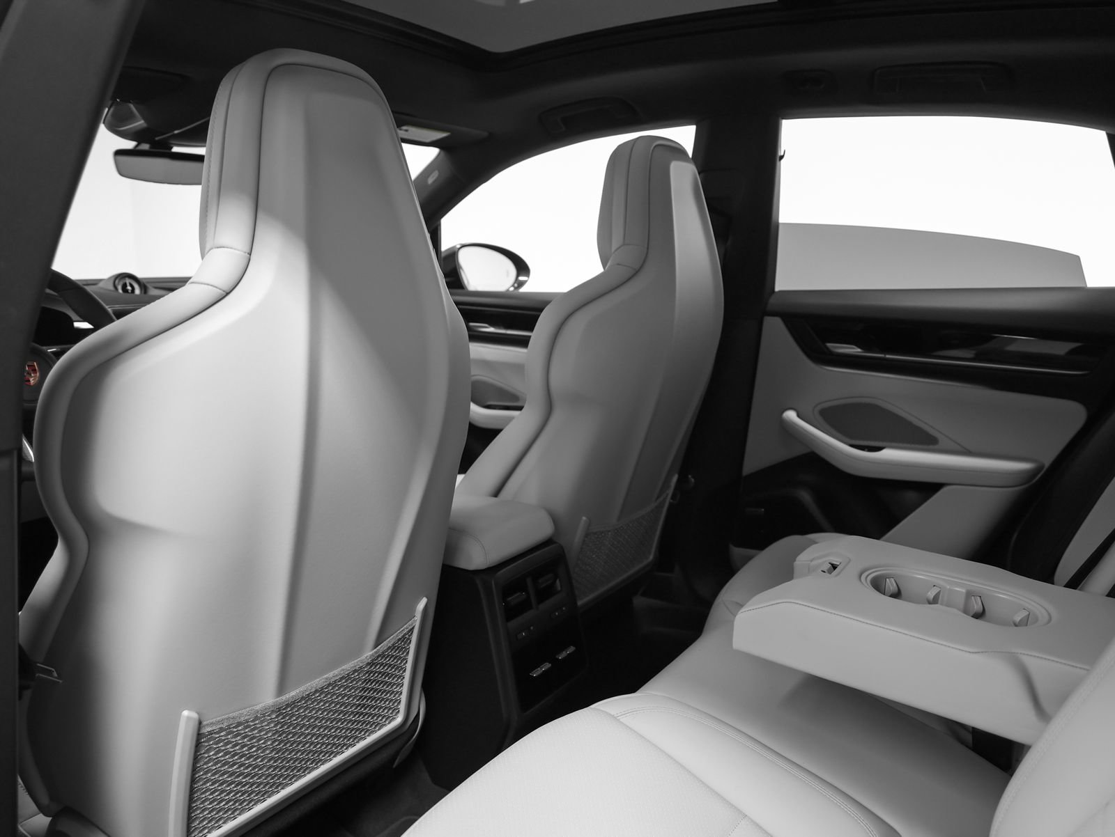 New 2026 Porsche Macan 4 Electric AWD/4WD image 48