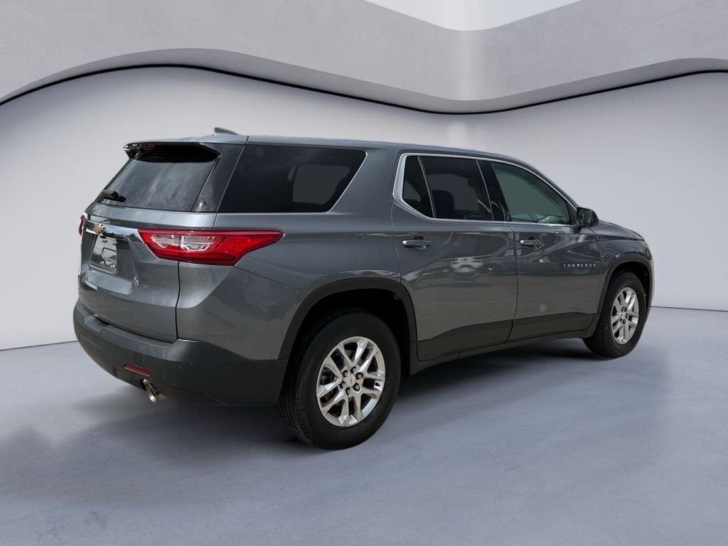 Used 2021 Chevrolet Traverse LS AWD/4WD image 5