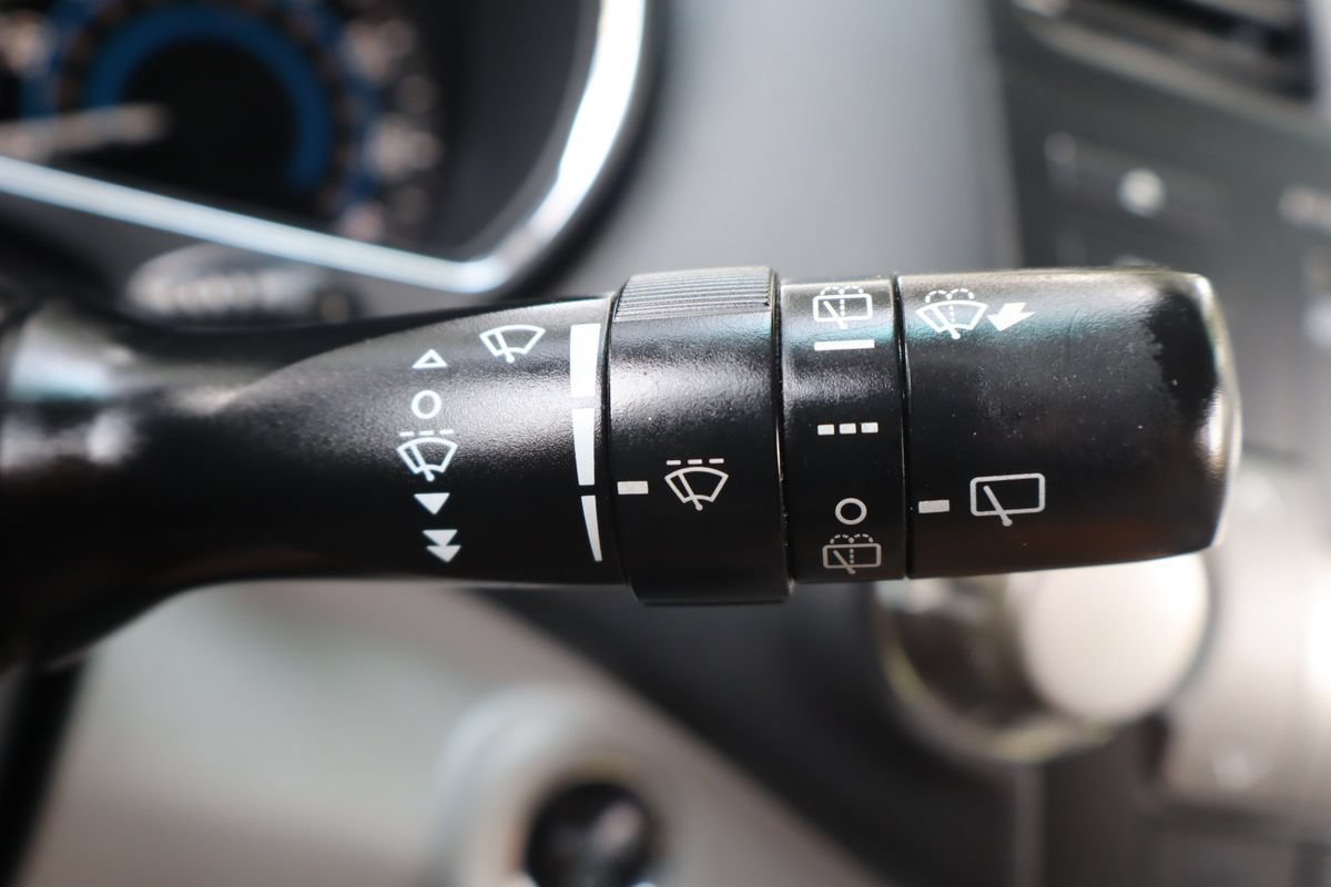 Used 2010 Toyota Highlander 4WD Hybrid image 34