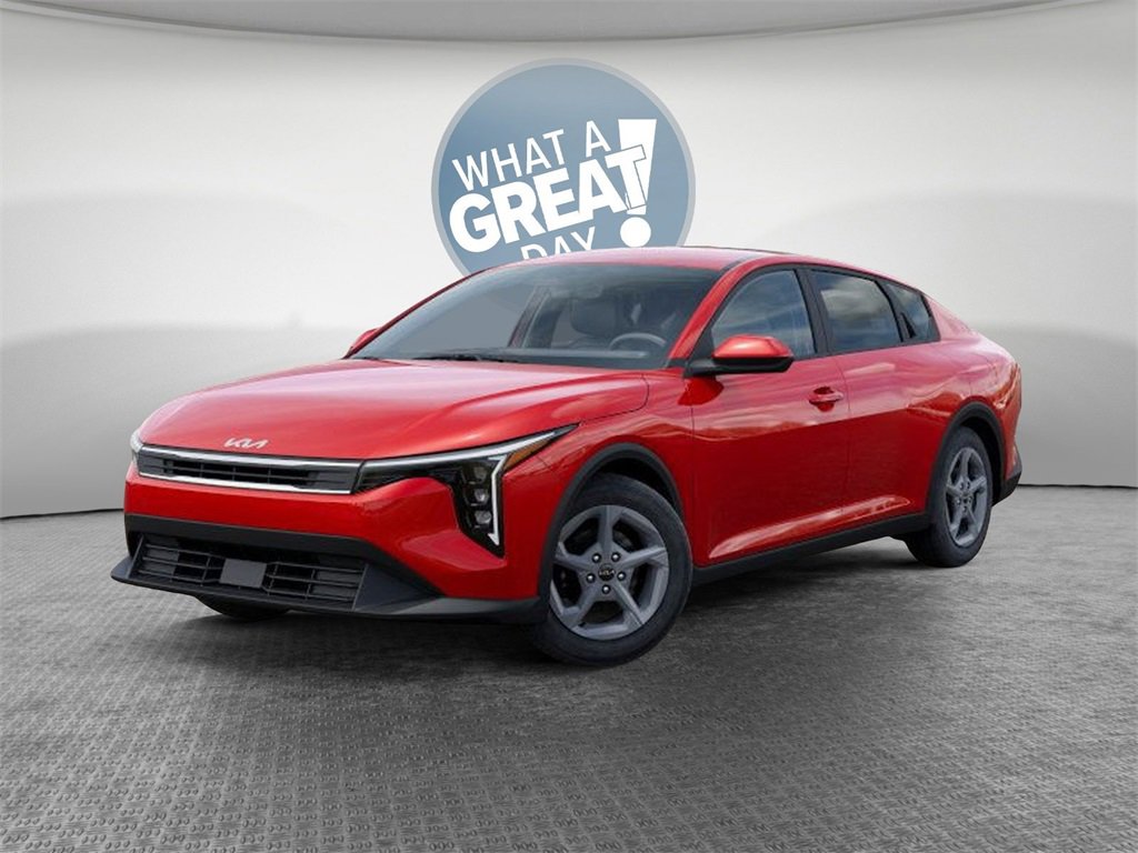 New 2025 Kia K4 LXS image 1