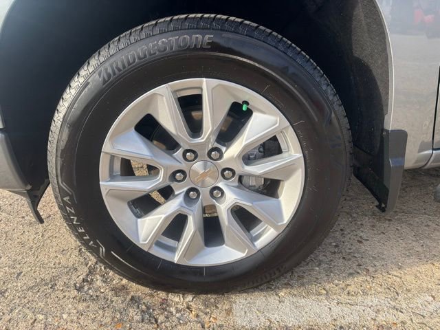 Used 2024 Chevrolet Silverado 1500 Custom image 5