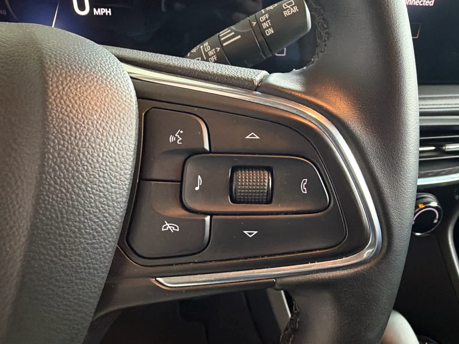 Used 2024 Buick Encore GX Sport Touring FWD image 17