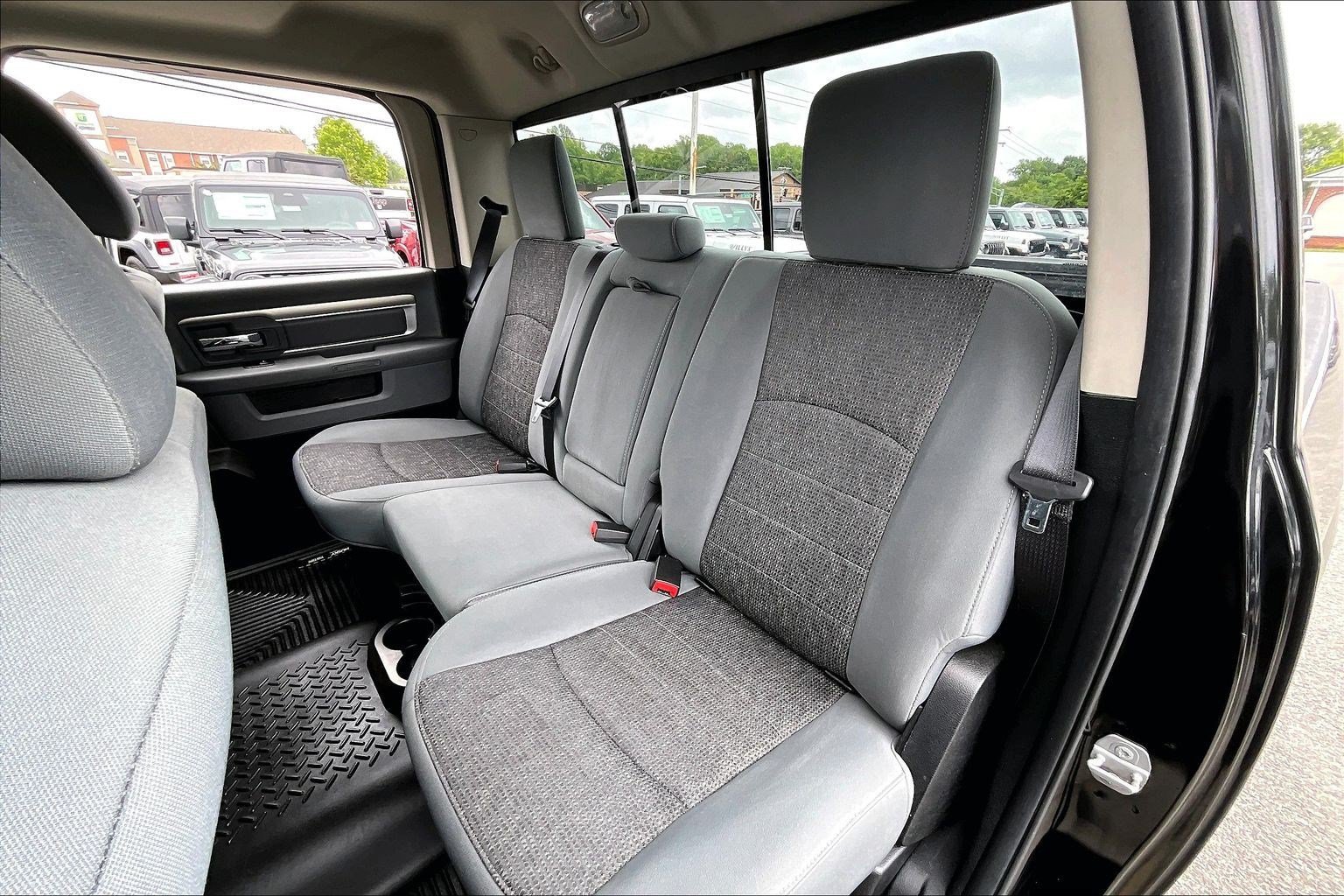 Used 2015 RAM 1500 Outdoorsman w/ Pittsburgh Penguins Edition AWD/4WD image 21