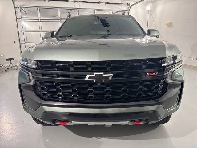 Used 2023 Chevrolet Suburban Z71 w/ Luxury Package AWD/4WD image 2