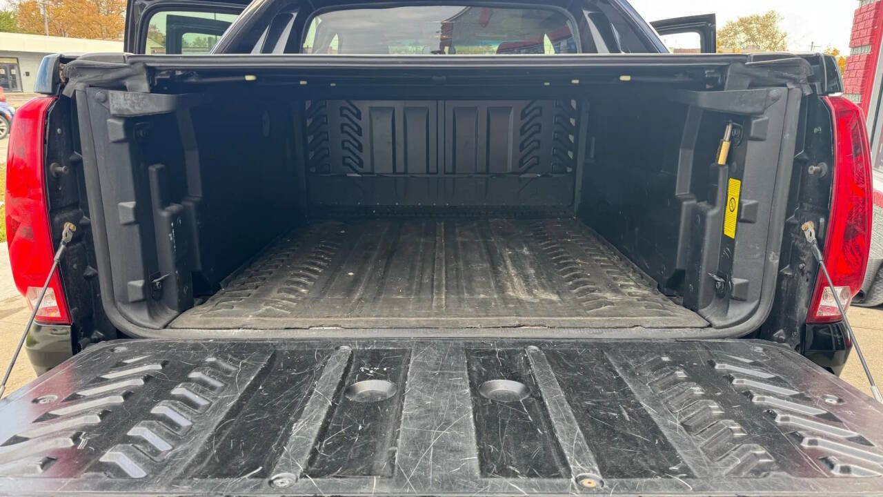 Used 2012 Cadillac Escalade EXT Luxury image 22