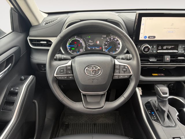 Used 2026 Toyota Highlander XLE AWD/4WD image 12