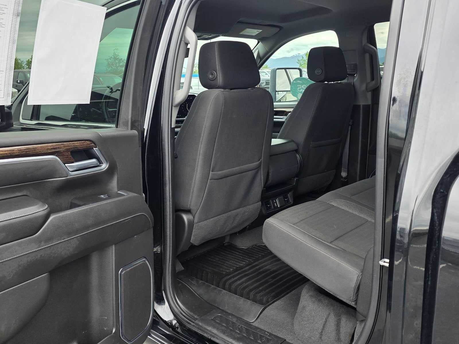 Certified 2025 GMC Sierra 3500 SLE w/ SLE Value Package AWD/4WD image 15