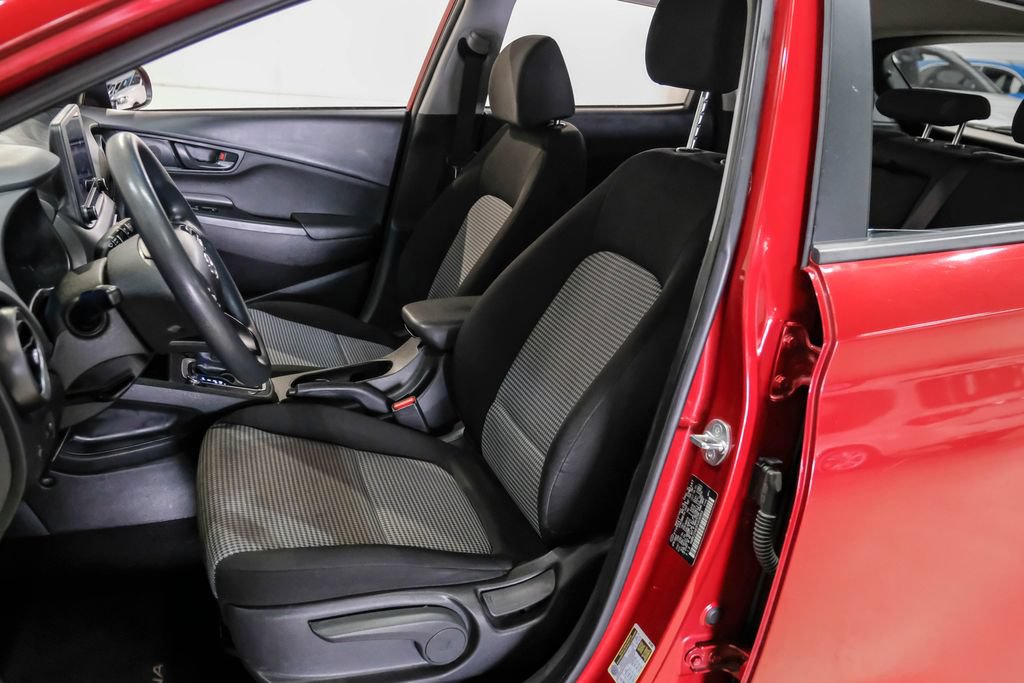 Used 2023 Hyundai Kona SE FWD image 29