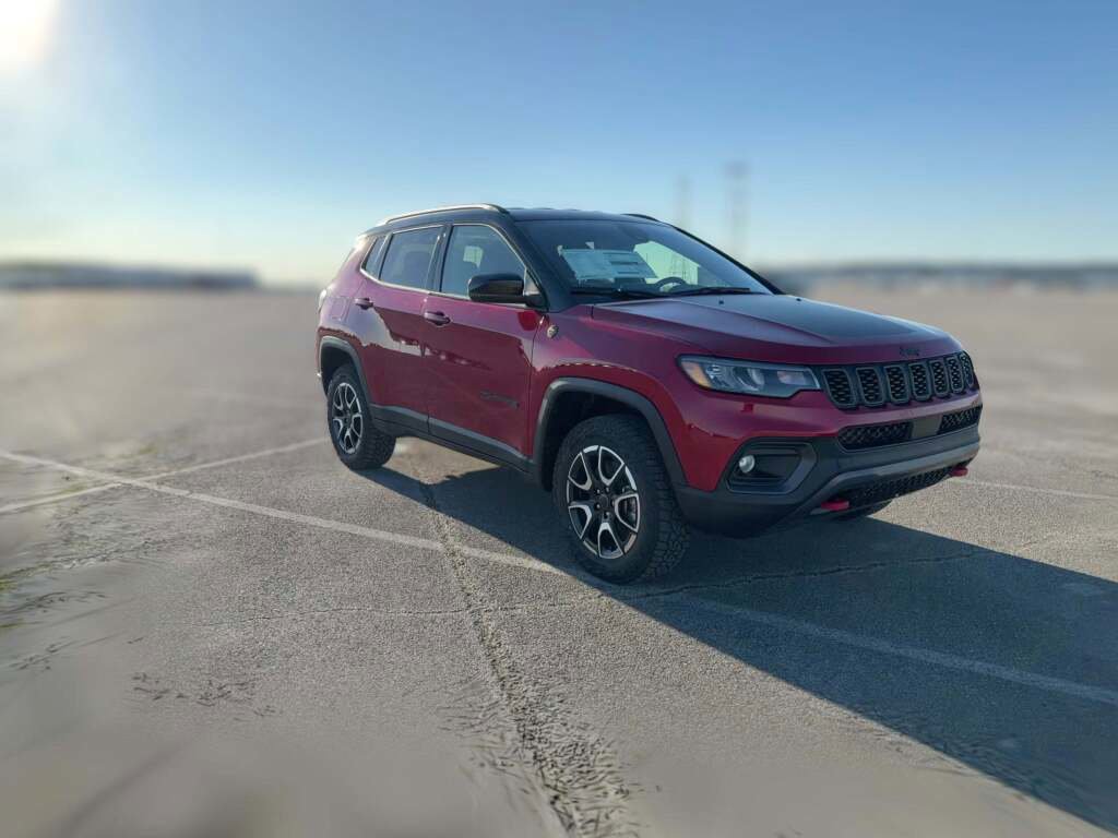 New 2026 Jeep Compass Trailhawk image 16
