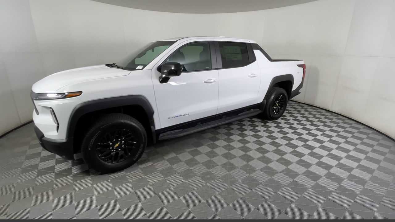New 2024 Chevrolet Silverado EV W/T image 8