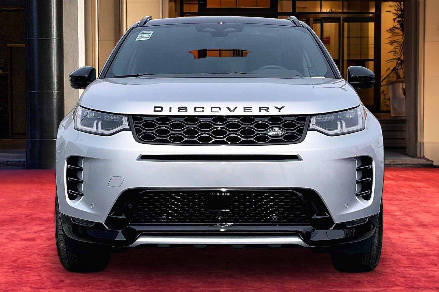 New 2026 Land Rover Discovery Sport Landmark AWD/4WD image 2