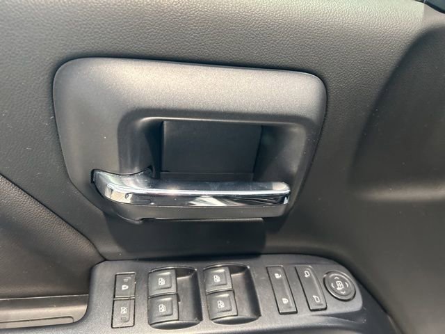 Used 2018 Chevrolet Silverado 1500 LT w/ All Star Edition image 8