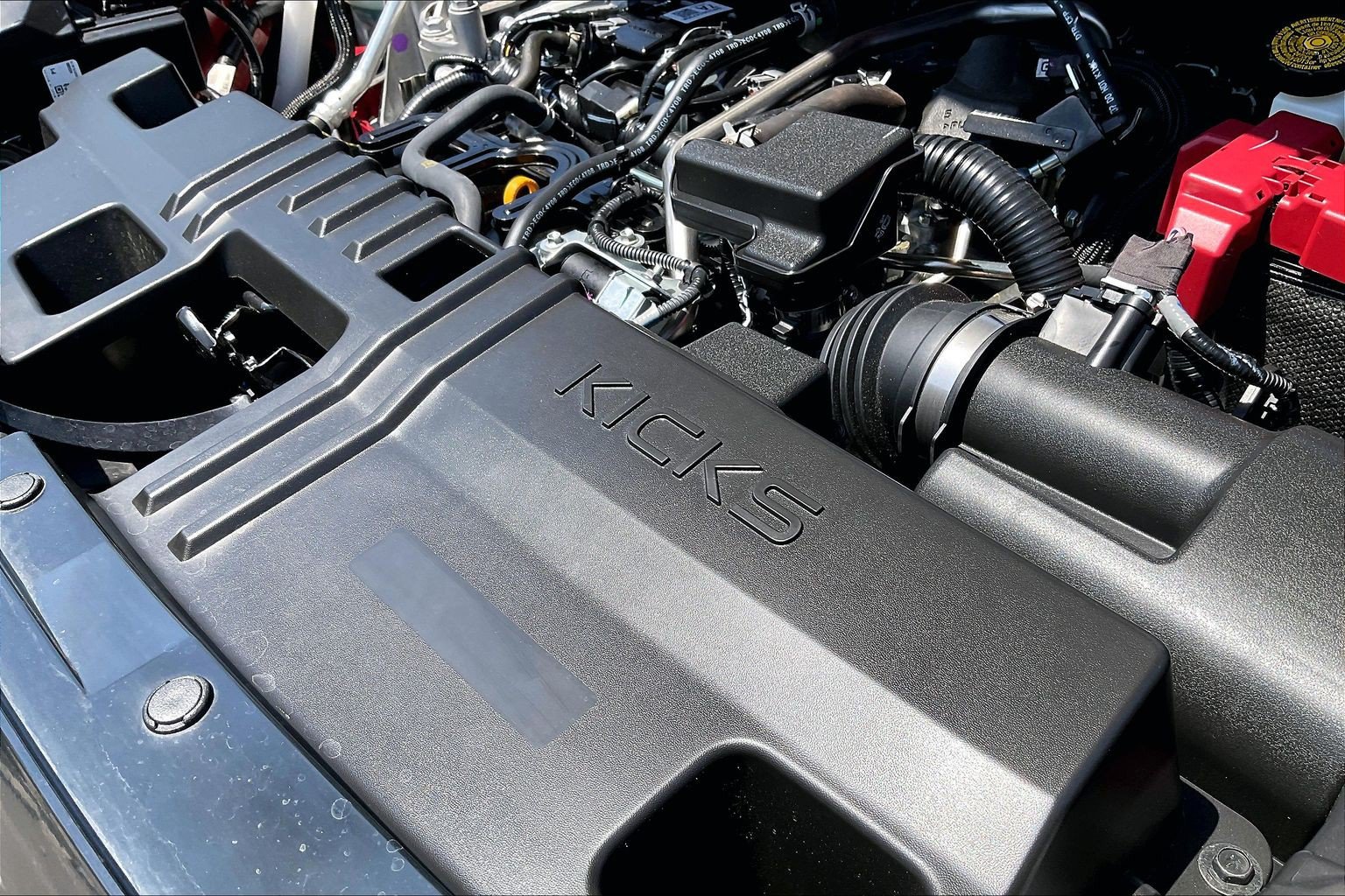 Used 2025 Nissan Kicks SR FWD image 30