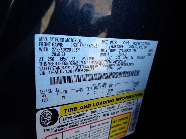 Used 2025 Ford Expedition Active image 23