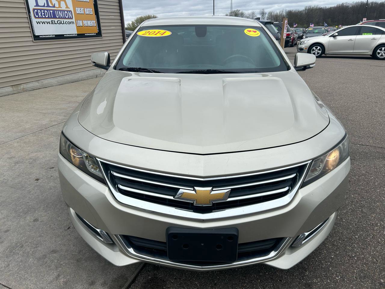 Used 2014 Chevrolet Impala LT w/ Convenience Package FWD image 2
