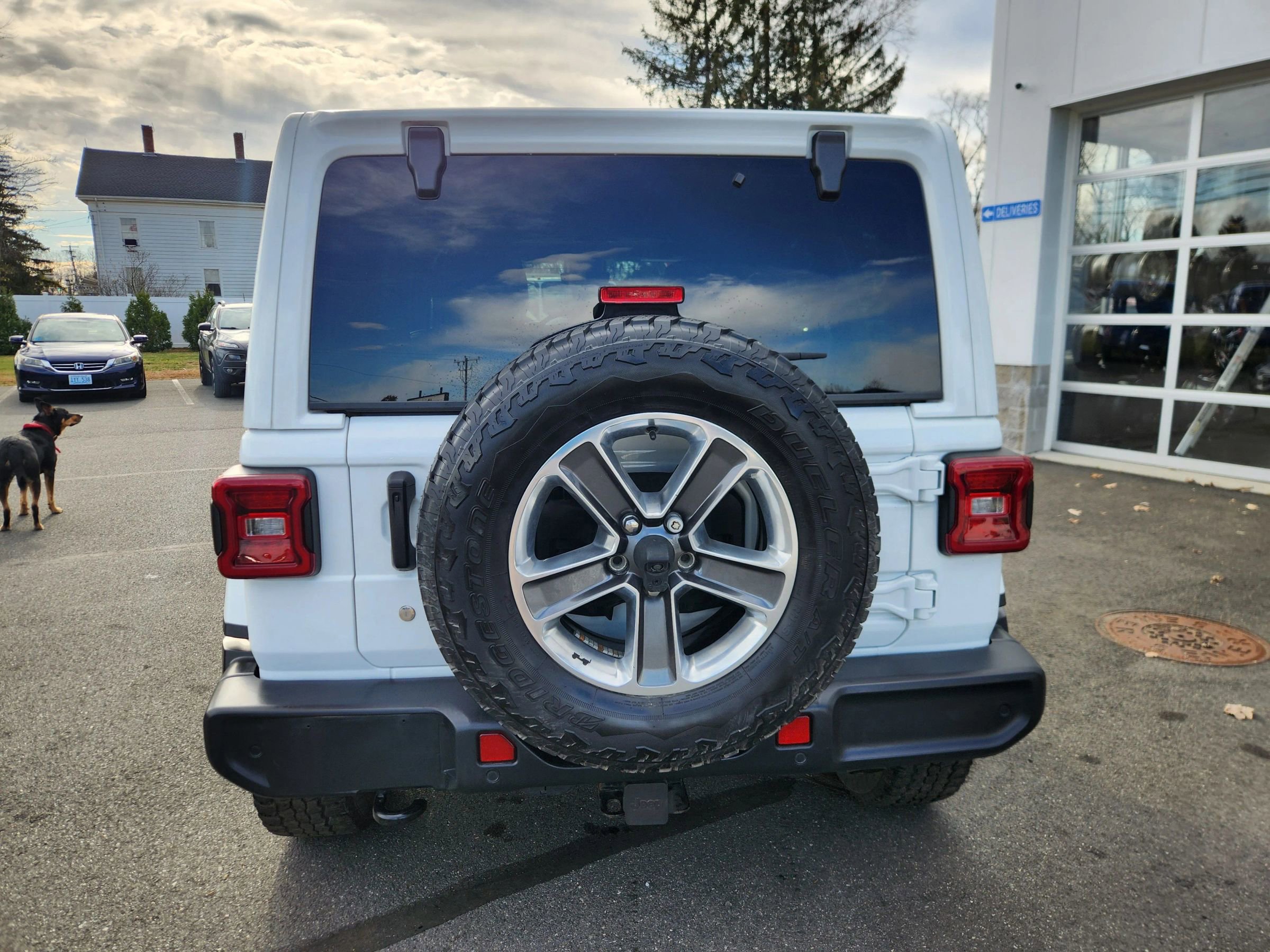 Used 2019 Jeep Wrangler Unlimited Sahara w/ Dual Top Group image 11