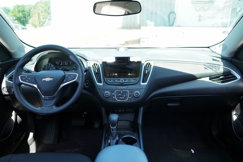 Used 2022 Chevrolet Malibu LS image 8