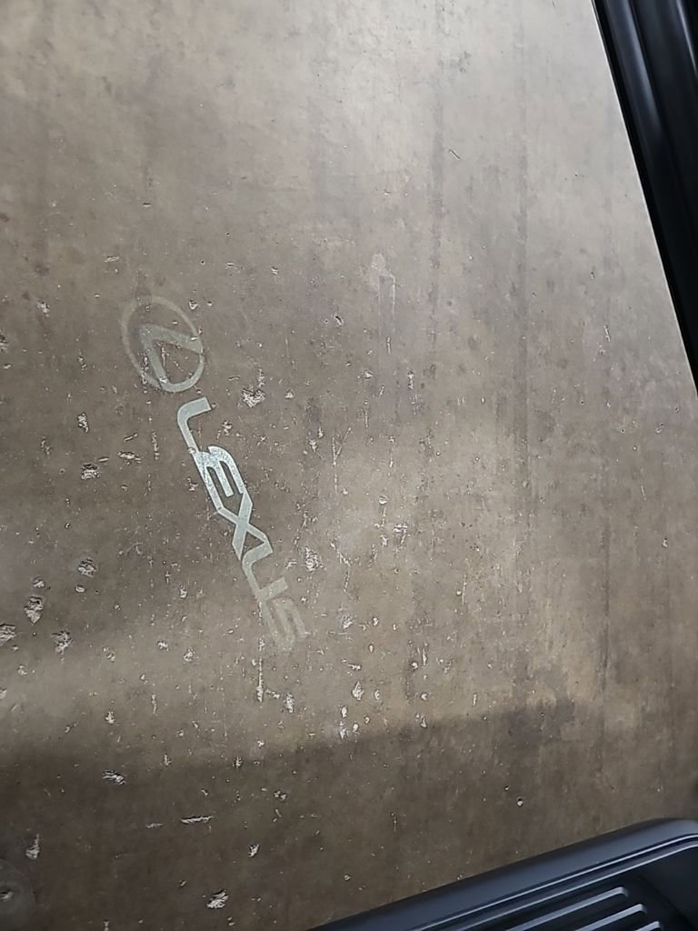 New 2025 Lexus LX 600 4WD w/ Luxury Package image 8