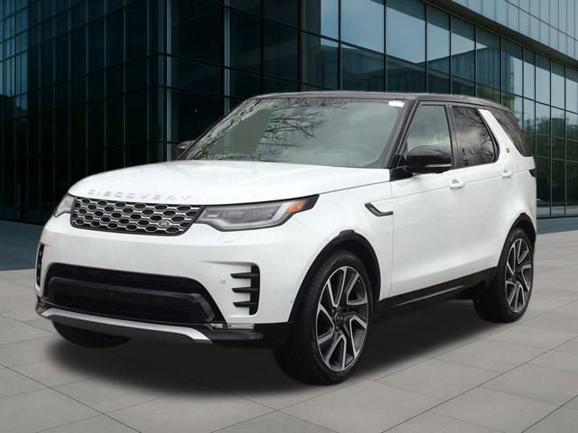 New 2024 Land Rover Discovery Metropolitan Edition image 37