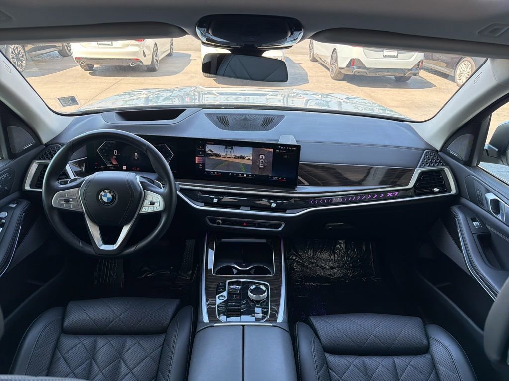Used 2024 BMW X7 xDrive40i w/ Premium Package image 18