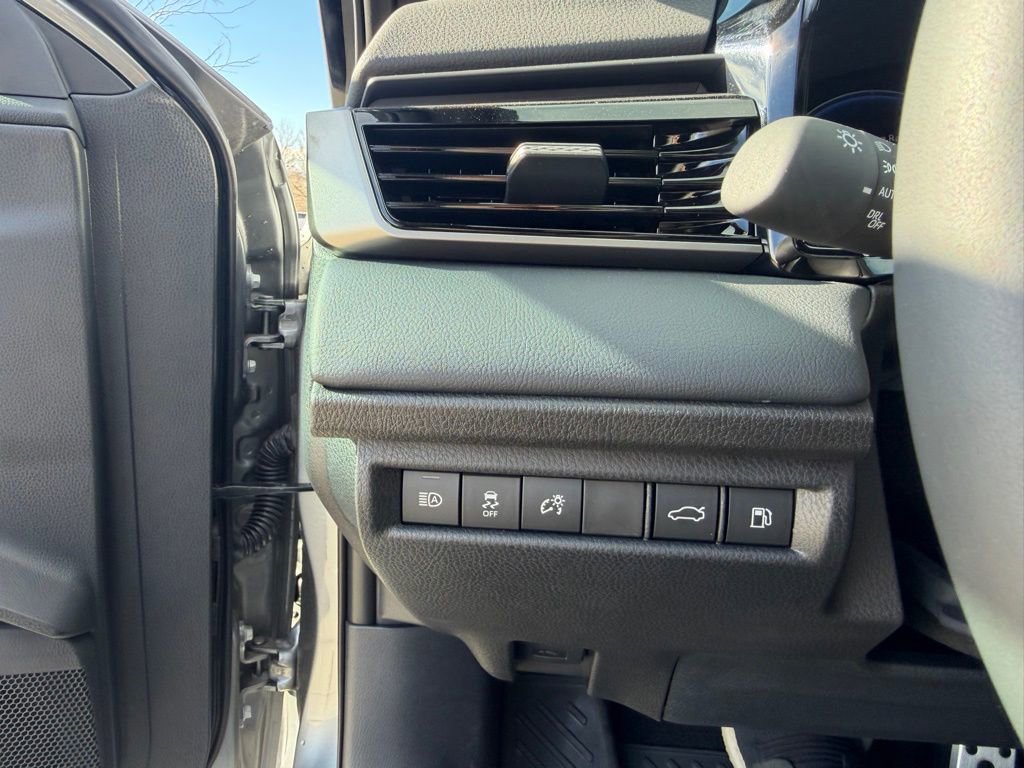 Used 2026 Toyota Camry XSE w/ Premium Package image 20