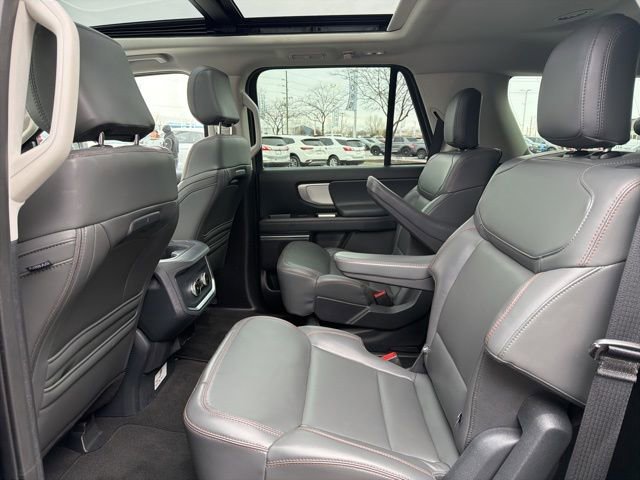 Used 2025 Ford Expedition Active image 20