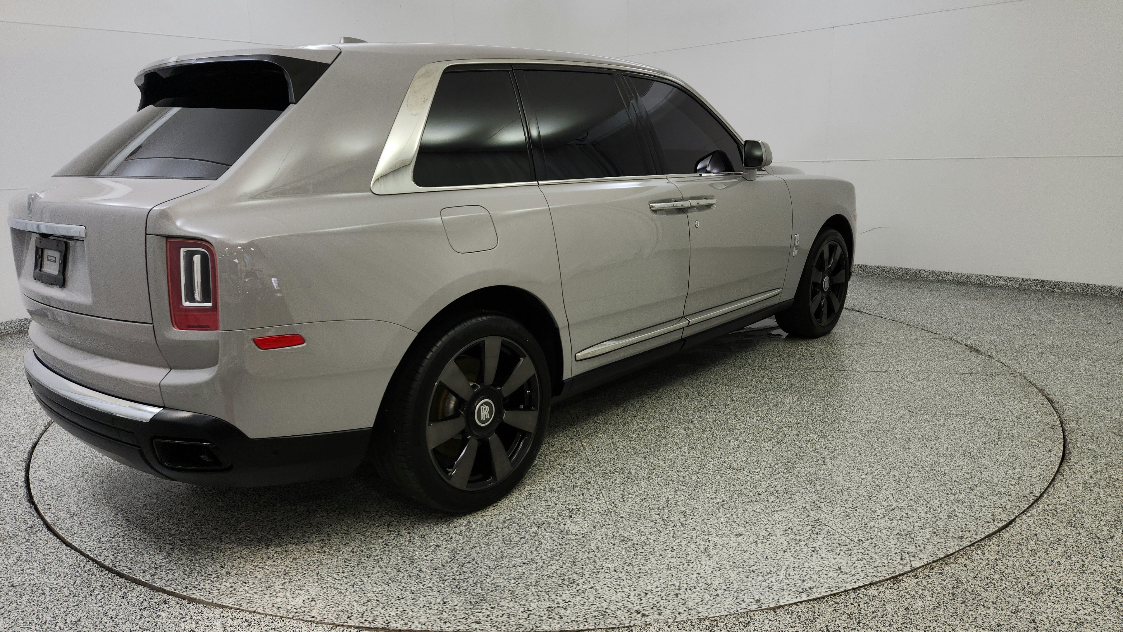 Used 2021 Rolls-Royce Cullinan AWD/4WD image 7