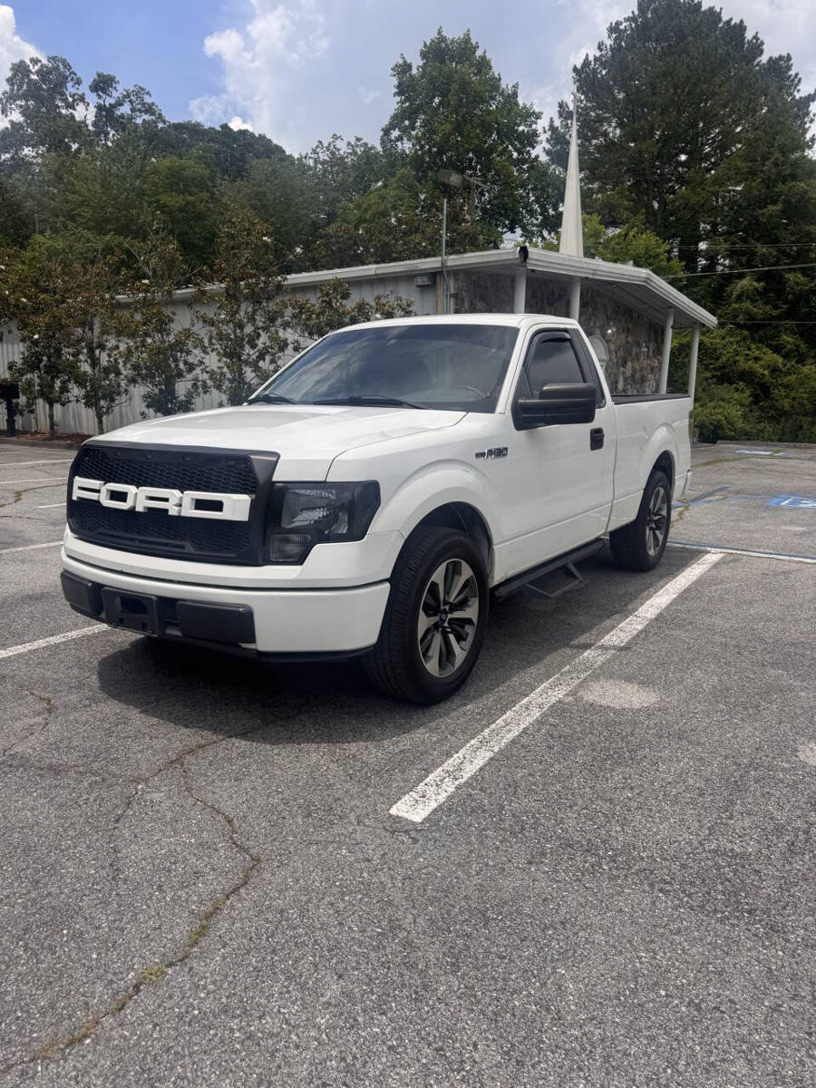 Used 2010 Ford F150 XL RWD image 2