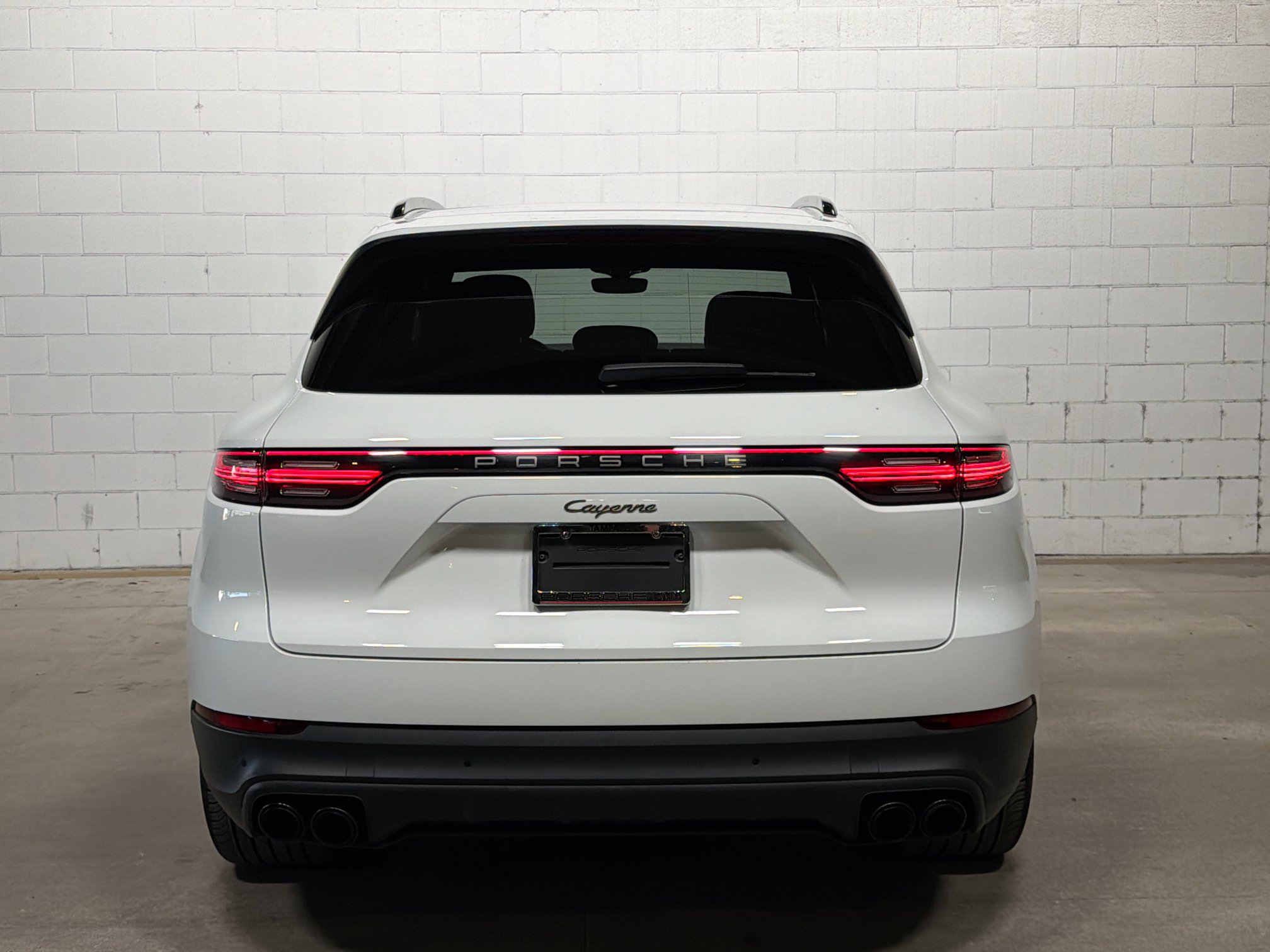Certified 2023 Porsche Cayenne Platinum Edition AWD/4WD image 8