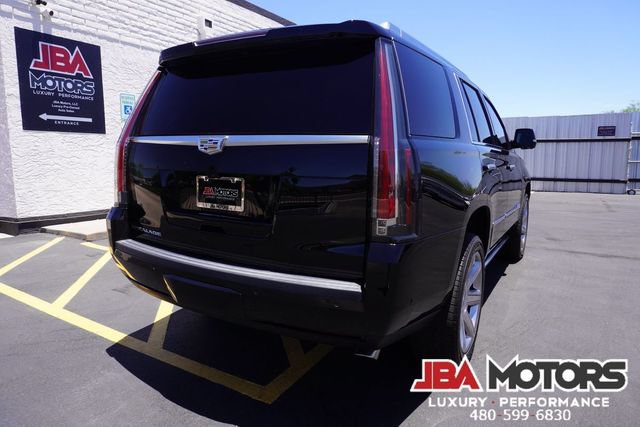 Used 2018 Cadillac Escalade Premium Luxury AWD/4WD image 74