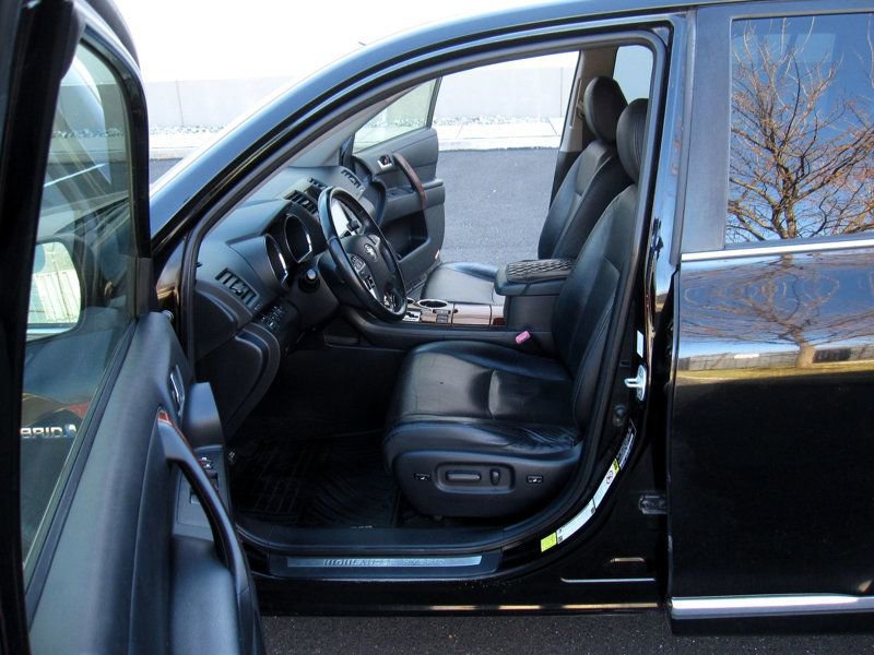 Used 2012 Toyota Highlander Limited image 13