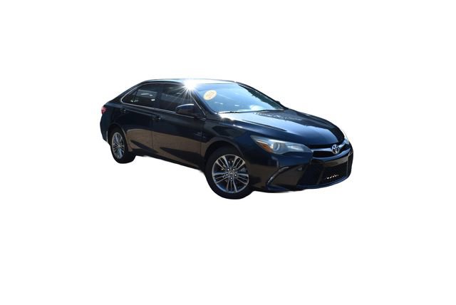 Used 2016 Toyota Camry SE image 2