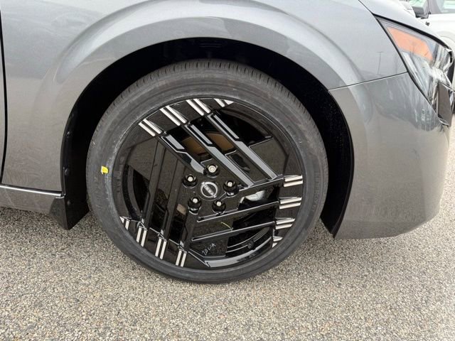 New 2026 Nissan Sentra SR w/ SR Premium Package FWD image 11