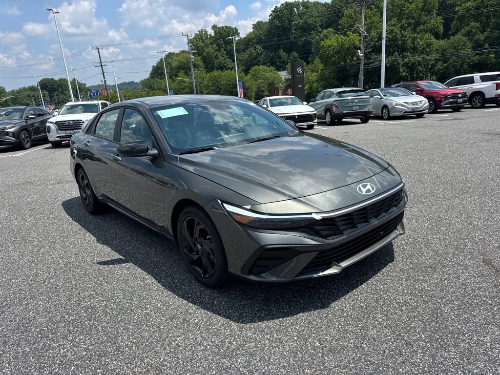 New 2026 Hyundai Elantra Sport FWD image 3